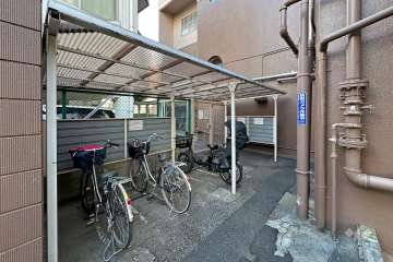駐輪場（屋根付き）