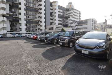 敷地内駐車場（屋外平面式）