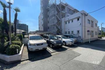 敷地内駐車場（屋外平面式）