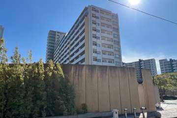 リボンシティレジデンスエアリーフォートの外観（北東側から）