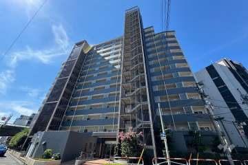 西川口パークハウスの外観（北側から）