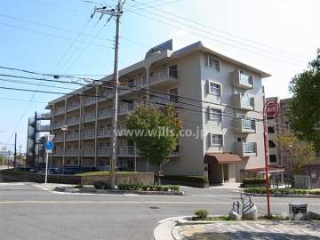 五月丘スカイハイツの外観（北西側から）