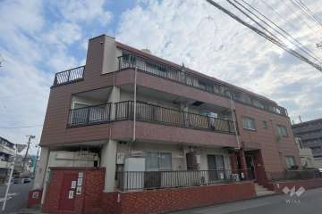 第７つくしマンションの外観（北西側から）