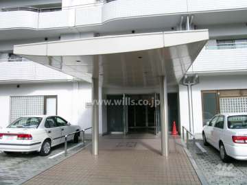 阪急伏尾台セラージュの外観（南東側から）