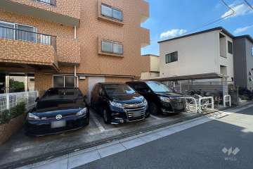 敷地内駐車場（屋外平面式）