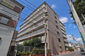 カーサ川口の外観（南東側から）