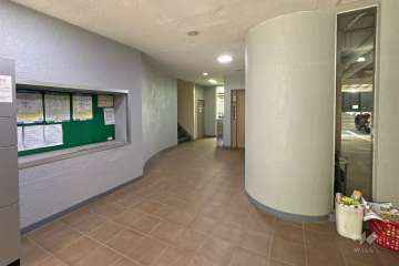 エントランスホール