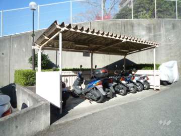 バイク置場