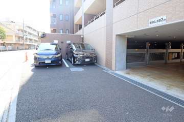 敷地内駐車場（屋外平面式）　