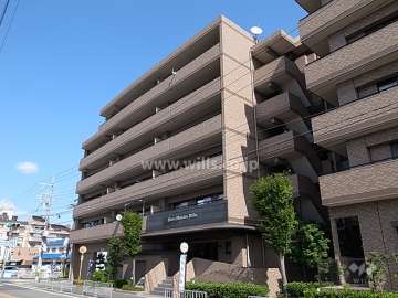 ライオンズマンション池田の外観（南西側から）
