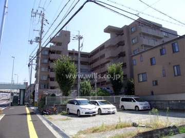 ファミール池田石橋の外観（北西側から）