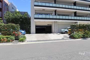 駐車場の出入り口