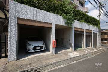 敷地内駐車場（屋内平面式）