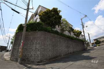 フォルム池田五月丘の外観（東側から）