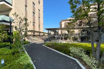 駐輪場（屋根付き）