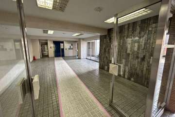 エントランスホール