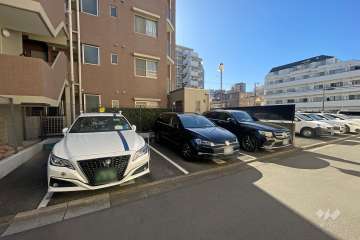 敷地内駐車場（屋外平面式）