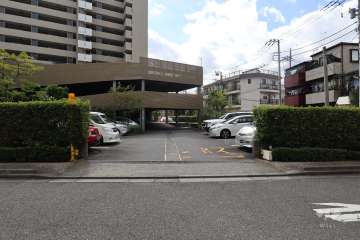 駐車場の出入り口