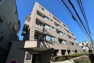 コスモ町屋グランコートの外観（南東側から）