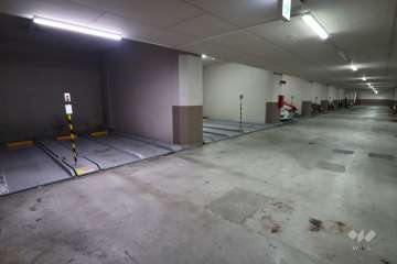 敷地内駐車場(屋内機械式)