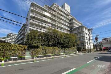 ニュー田端スカイハイツの外観（南西側から）