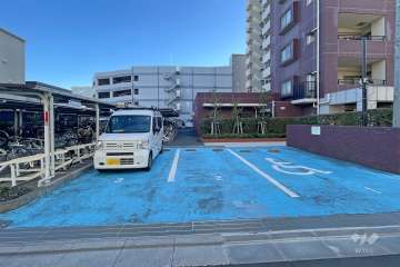 敷地内駐車場（屋外平面式）