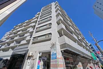 ライオンズプラザ町屋の外観（南東側から）