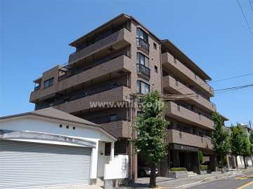 プロシード池田緑丘の外観（南側から）