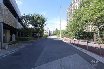 敷地南西側の前面道路　