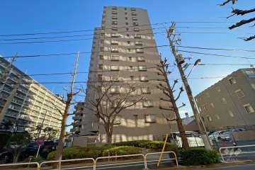 コスモシティ東京イーストの外観（北側から）