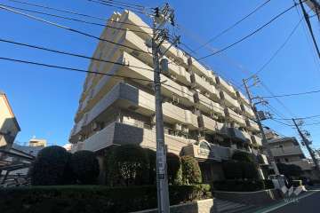 ライオンズプラザ日暮里の外観（南西側から）