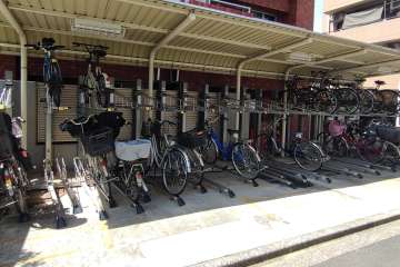 駐輪場（屋根付き）