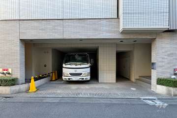 敷地内駐車場（屋内平面式）