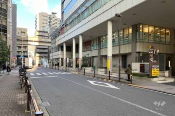 敷地北西側の前面道路