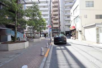 敷地北西側前面道路（北東側から）
