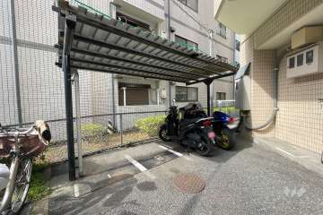 バイク置場