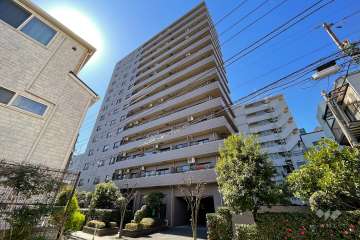 シーアイマンション日暮里の外観（北東側から）