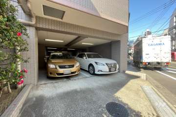 敷地内駐車場（屋内平面式）