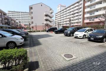 敷地内駐車場（屋外平面式）