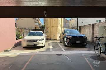 敷地内駐車場（屋外平面式）