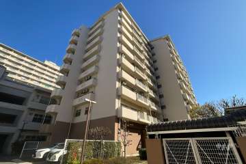 はなみずき通り北参番館の外観（南西側から）