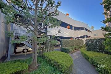敷地内駐車場（屋内平面式）