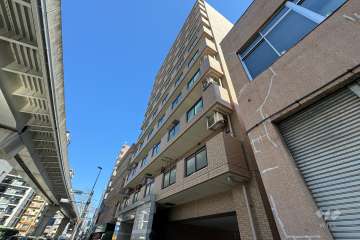 セザール西日暮里の外観（南西側から）