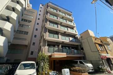 レジェンド日暮里２の外観（西側から）