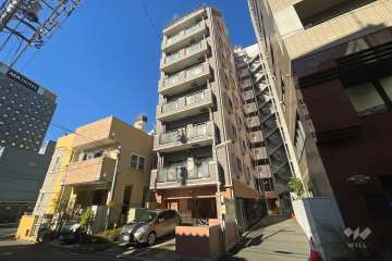 レジェンド日暮里２の外観（南東側から）