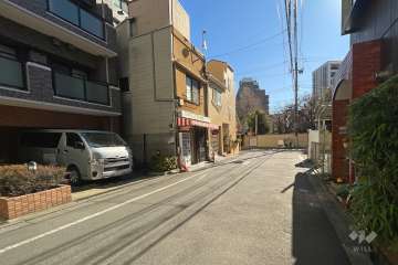 敷地南西側の前面道路