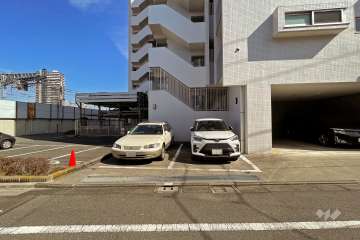 敷地内駐車場（屋外平面式、屋内平面式、屋外機械式）