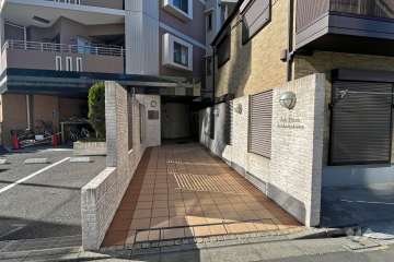 エントランスアプローチ