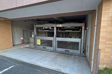 敷地内駐車場（屋内機械式）