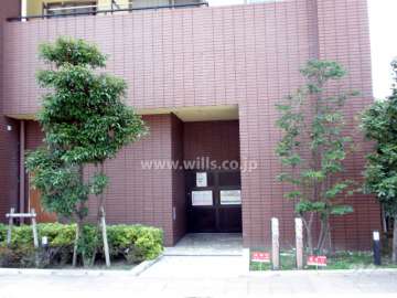 ゴミ置き場（敷地東側にあります。）